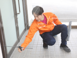 総合ビルメンテナンス（定期・スポット清掃、日常清掃）